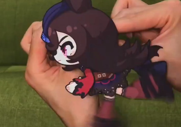 تحظى "الدمية الورقية المتحركة" لـ "Uma Musume" Rice Shower بالكثير من الاهتمام! آلية حركة مذهلة تعمل بالطاقة البشرية