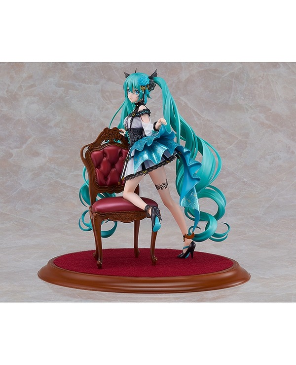 "Hatsune Miku Rose Cage Ver." الصورة الحادية عشرة / صورة Clari للأزياء الناضجة والمثيرة