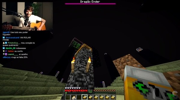 يظهر Dragon "Minecraft" Ender Dragon مع "Guitar"