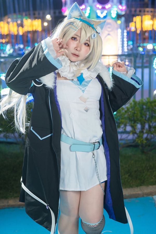 [cosplay] holomen الشعبية التي تشرق في إضاءة متوفرة! "Fuwamoko" ، "Akutan" ، "Porridge" ، "Sui 