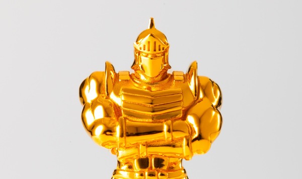 السعر 560،000 ين! "Kinnikuman" Robin Mask عبارة عن حقيبة معرضة ذات شكل ذهبي خالص وبيض مسلوق ، وهو مربع مصنوع خصيصًا مع توقيع من المعجبين يجب أن يرى الصورة والصورة الأولى