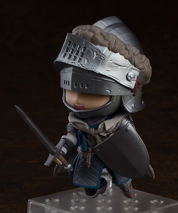 انها صغيرة ولكن كريمة ...! "حلقة" Elden "" Wandering Knight "هو nendoroid 