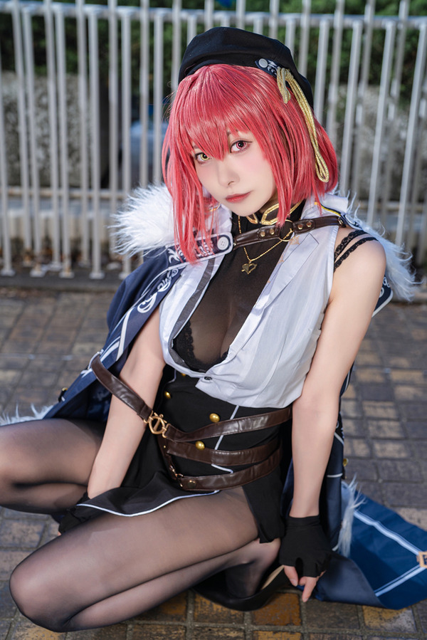 [Cosplay] أريدك أن تستأجر حتى في السجود ... "الرئيس البحري" مسألة مختصة بعدة طرق