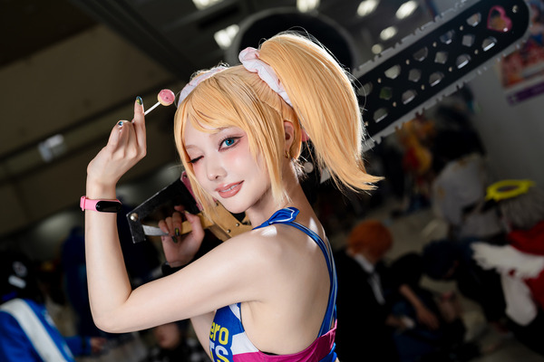 [تأثيري] العيون ملتصقة بالمشجعة التي تحمل منشارًا! "Lollipop Chainsaw" زي جولييت الديناميكي يلفت انتباهك الصورة / الصورة السادسة