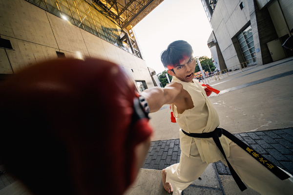 [Cosplay] في خضم المعركة! ؟ عمل Ryu في "Street Fighter" مثير للإعجاب بشكل لا يصدق [8 صور]