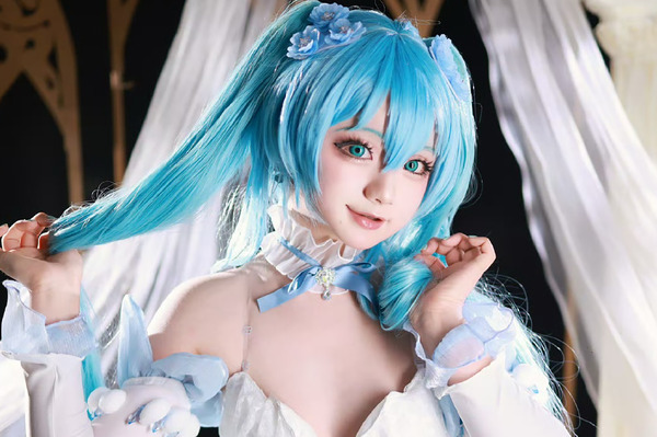 [Cosplay] هل Hatsune Miku لغة عالمية الآن؟ ؟ مجموعة من الجمال في الخارج تحيي ذكرى "يوم ميكو" [34 صورة]