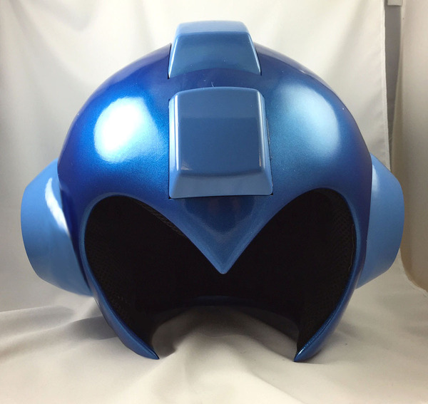 صور جديدة لـ "Rockman Helment Replica" التي يمكن ارتداؤها ، وتفاصيل التفاصيل واضحة أيضًا.