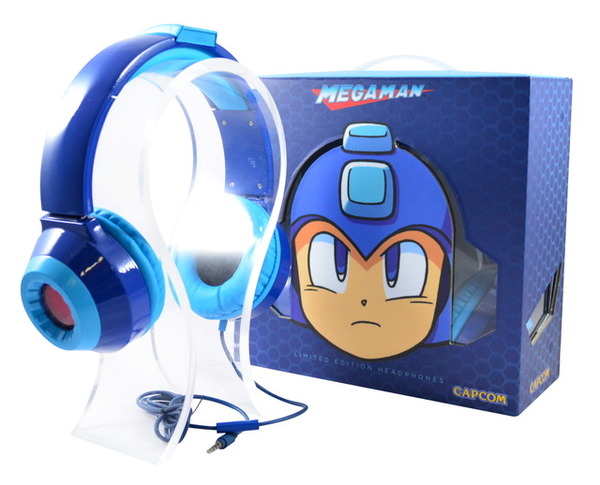 تم إصدار سماعات الرأس الرسمية "Rockman" في الخارج، وهي تستنسخ آذان الخوذة الزرقاء