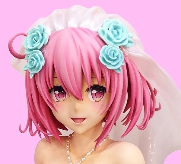 تم بيع 10 شخصيات محدودة من العمر مثل "Momo" من "to love ru" ، والثمن 2.5 مليون ين