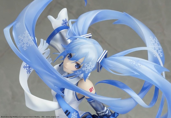 ظهر الرقم "Snow Miku" من شركة Smile Good Smile ، والصورة الثانية / الصورة منتج رائع ولطيف يركز على صورة الثلج