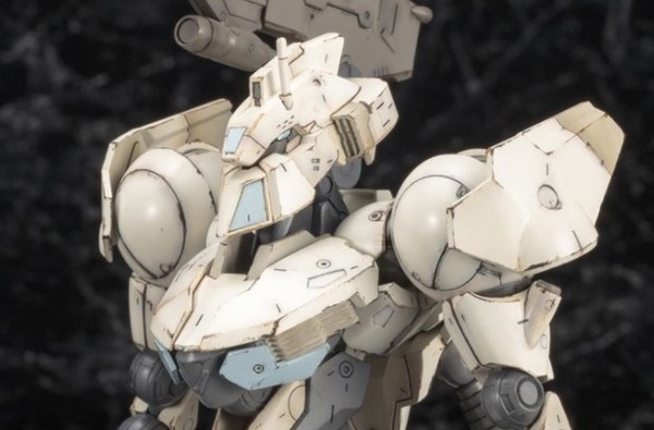 تم إصدار "Frame Arms" في سبتمبر ، وهي طائرة جديدة تمامًا "White Tiger"