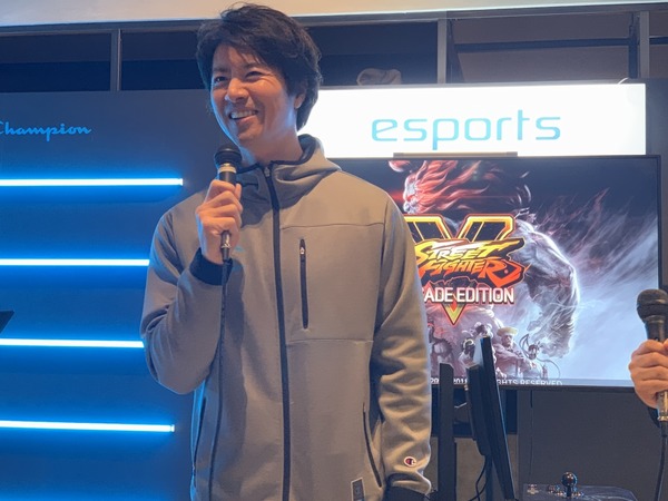 هل من الأسهل على الألعاب أن تلعب مع تدريب "Rice Grasping"؟ مقابلة مع Kane Kosugi-بطل العلامة التجارية E-sports Exports Enter Event 12th Photo / Image