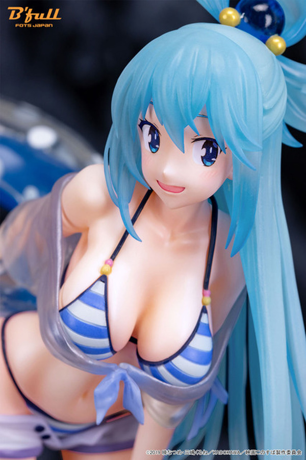 "Kono Suba" Swimsuit of Aqua ، "الثناء والثناء على الجميع ودلاب!"